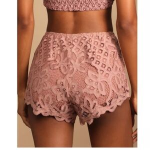 Free People casual lace shorts